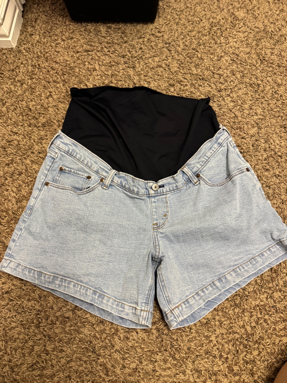 Abercrombie Maternity High Rise Dad Short Size 31 (12)